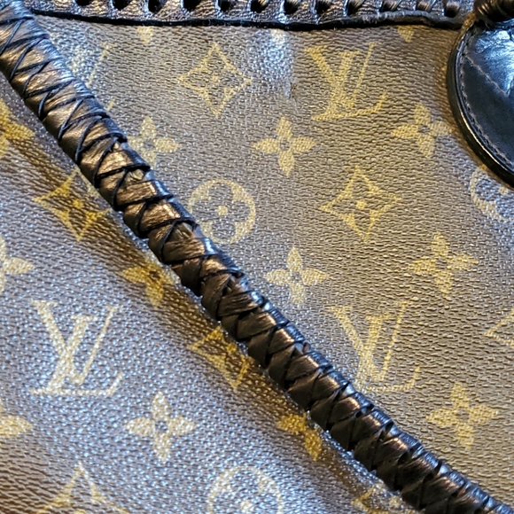 Louis Vuitton Neverfull MM - Picture 13 of 13